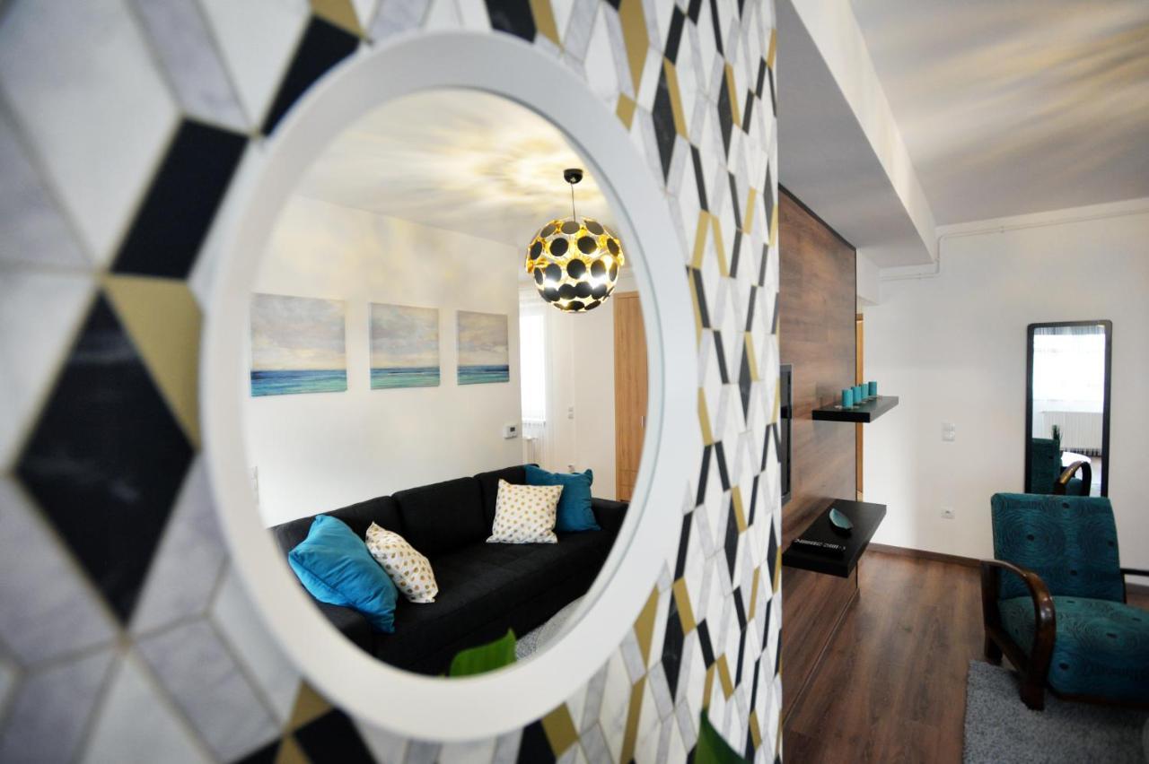 One Luxury Suites Eger Esterno foto