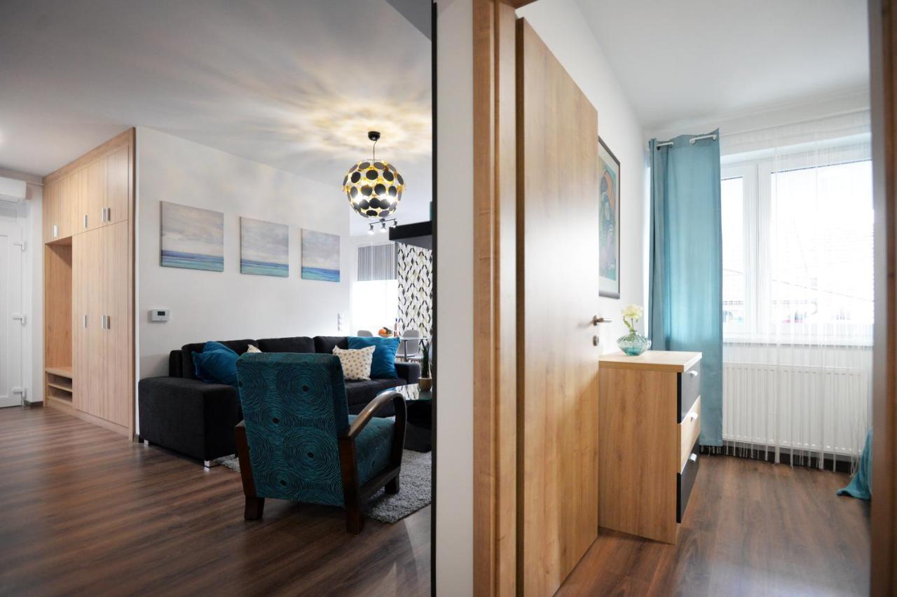 One Luxury Suites Eger Esterno foto