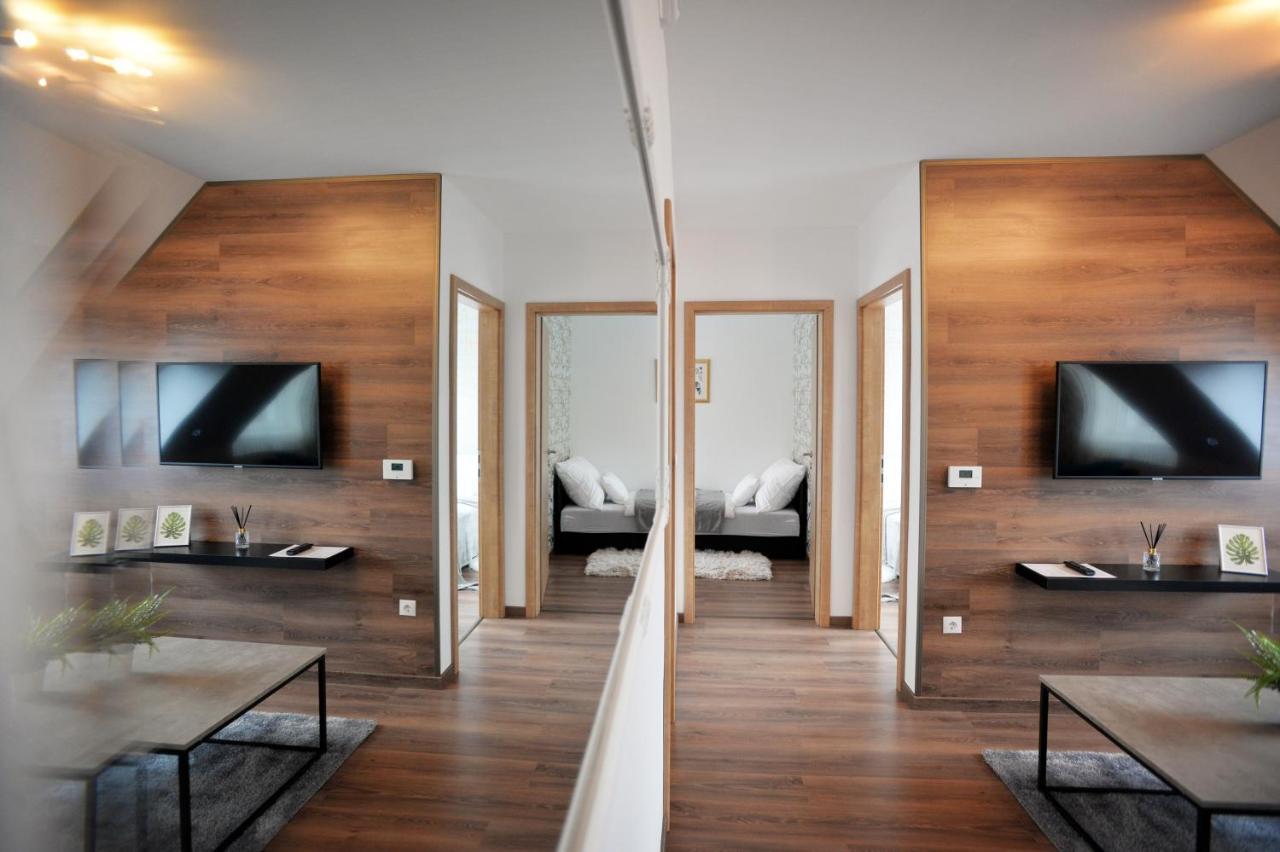 One Luxury Suites Eger Esterno foto